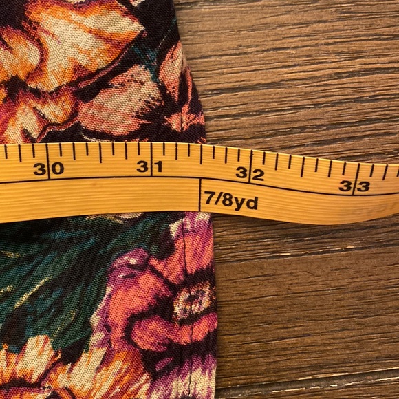 The Buckle bought Billabong floral kimono. - Picture 9 of 9